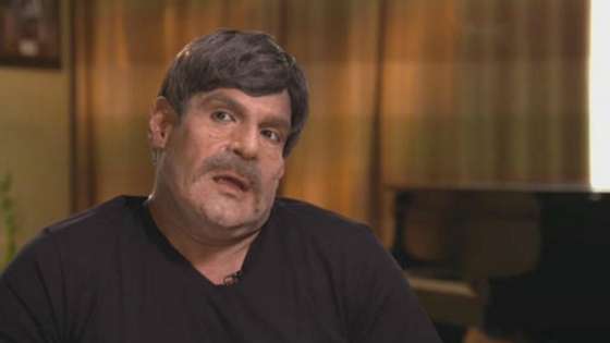 "Miguel" foi entrevistado sob um nome falso e utilizando um disfarce, para n&Atilde;&pound;o ser reconhecido