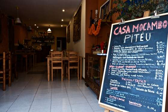 CASA MOCAMBO3