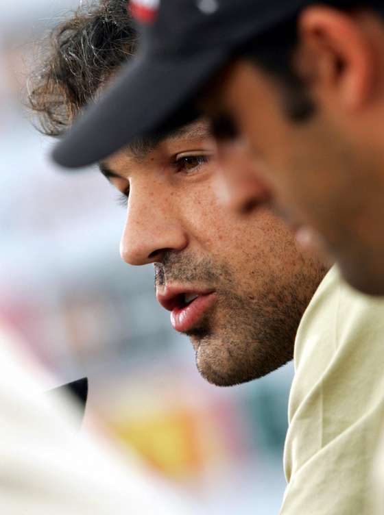 No Euro 2004, Quim era o suplente e Ricardo (de bon&Atilde;&copy;) o titular (Cr&Atilde;&copy;ditos: LLUIS GENE/AFP/Getty Images)