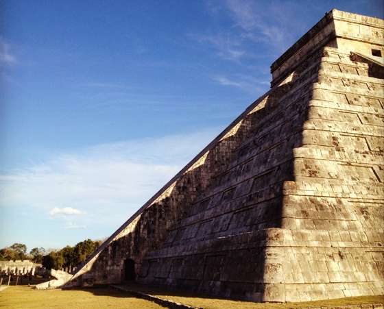 Chich&Atilde;&copy;n Itz&Atilde;&iexcl; equinox