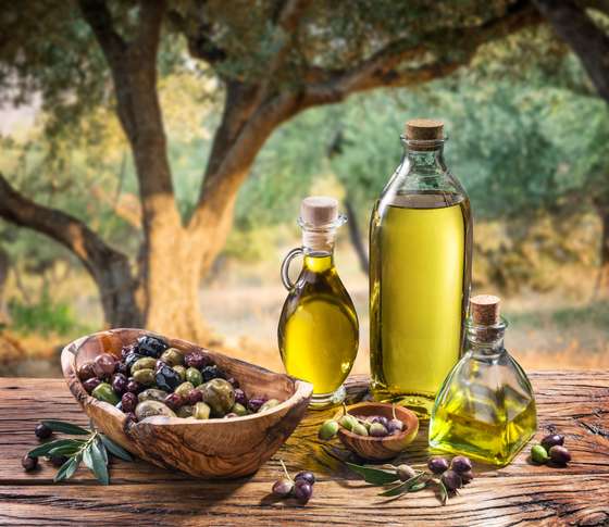 Healthy Eating, Vegetarian Food, Calamata Olive, Homemade, Raw Food, Gold Colored, Grove, Olive Oil, Greek Culture, Cooking Oil, Ingredient, Refreshment, Healthy Lifestyle, Aging Process, Freshness, Variation, Yellow, Glass - Material, Wood - Material, Agriculture, Nature, Outdoors, Spain, Olive, Fruit, Leaf, Branch, Ripe, Crop, Olive Tree, Tree, Plant, Sunlight, Night, Field, Food, Mug, Bottle, Mediterranean Culture, Sunny, 