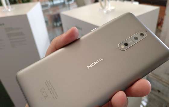 Nokia 8