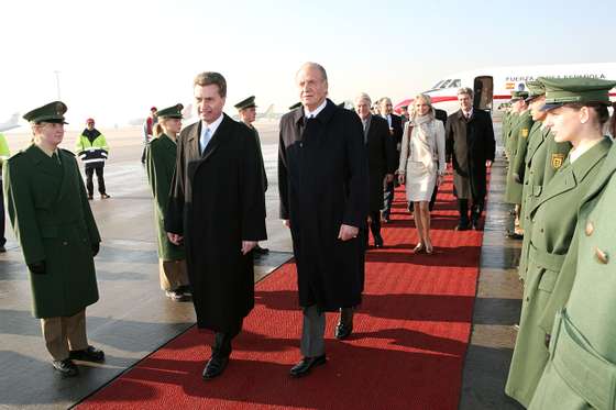 KÃ¶nig Juan Carlos I. von Spanien (re.), GÃ¼nther H. Oettinger (Mi