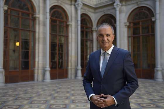 O presidente da direÃ§Ã£o da AssociaÃ§Ã£o de Turismo do Porto (ATP), LuÃ­s Pedro Martins, no final da tomada de posse da nova direÃ§Ã£o da ATP que se realizou no PalÃ¡cio da Bolsa, no Porto em 1 de outubro de 2020. FERNANDO VELUDO/LUSA