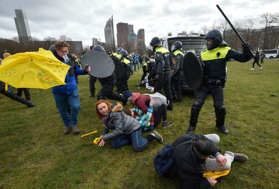 NETHERLANDS-HEALTH-VIRUS-DEMO