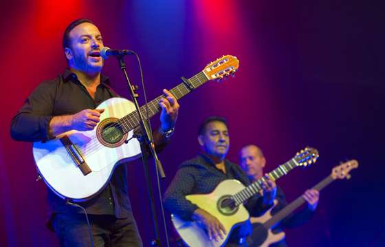 epa07130082 Members of French world music group Gipsy Kings perform during their concert in Budapest, Hungary, 29 October 2018. The band performs in in Andalusian Spanish. EPA/Balazs Mohai HUNGARY OUT