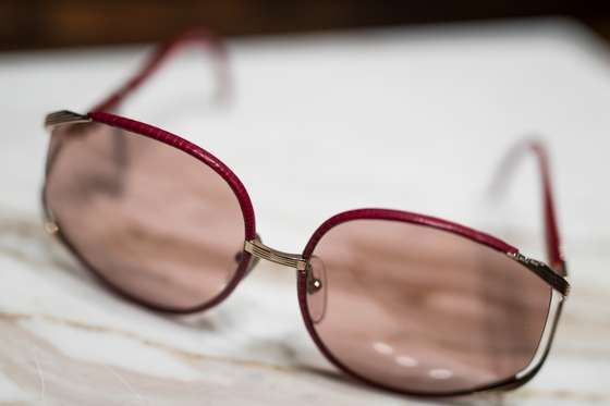 Reportagem na loja Andr&Atilde;&copy; &Atilde;pticas que faz 40 anos, e que conta a sua hist&Atilde;&sup3;ria atrav&Atilde;&copy;s de 10 pares de &Atilde;&sup3;culos, escolhidos por uma das fundadoras da marca, Ana Leal. Christian Dior Lisboa, 22 de Novembro de 2021. FILIPE AMORIM/OBSERVADOR