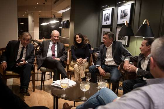 Conselho Nacional do PSD: O Partido Social Democrata encontra-se novamente em reuni&Atilde;&pound;o para decidir as listas para as pr&Atilde;&sup3;ximas elei&Atilde;&sect;&Atilde;&micro;es legislativas que ir&Atilde;&pound;o acontecer no pr&Atilde;&sup3;ximo dia 30 de janeiro. O conselho nacional re&Atilde;&ordm;ne-se num hotel em &Atilde;vora. Declara&Atilde;&sect;&Atilde;&pound;o aos jornalista de Rui Rio. &Atilde;vora, 7 de dezembro de 2021. JO&Atilde;O PORF&Atilde;RIO/OBSERVADOR