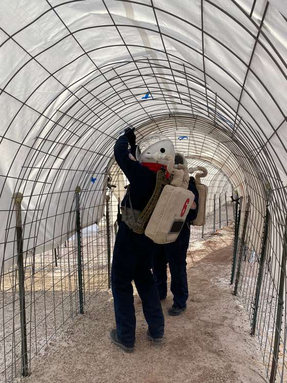 Repara&Atilde;&sect;&Atilde;&pound;o do t&Atilde;&ordm;nel ap&Atilde;&sup3;s queda de meteoritos