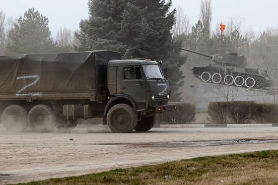 Military hardware moved across Crimea, Russia