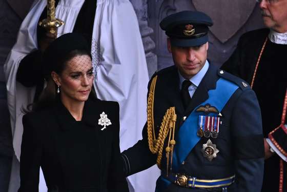 The Coffin Carrying Queen Elizabeth II Is Transferred From Buckingham Palace To The Palace Of Westminster