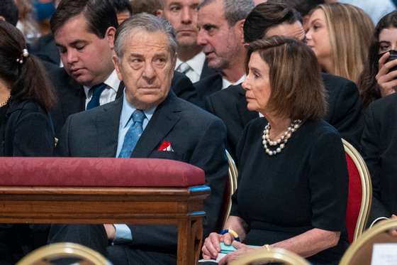 US House of Representatives Speaker, Nancy Pelosi (R), with