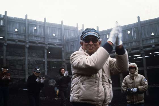 Akira Kurosawa lors d'un tournage