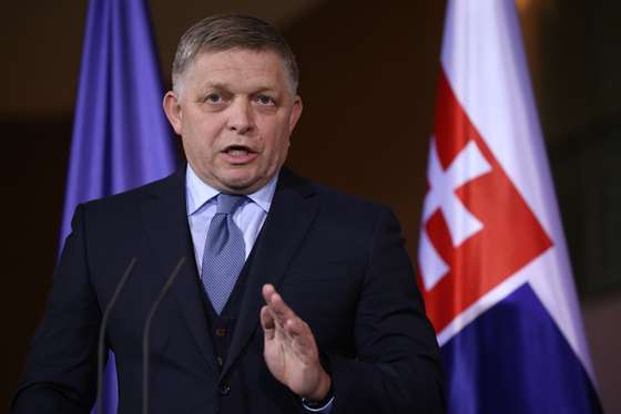 epa11101684 Slovakia's Prime Minister Robert Fico (L) gestures next to German Chancellor Olaf Scholz (not in the picture) during a joint press conference at the Chancellery in Berlin, Germany, 24 January 2024. German Chancellor Olaf Scholz and Slovakia's Prime Minister Robert Fico met for bilateral talks.  EPA/CLEMENS BILAN