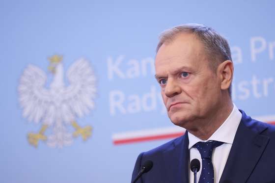 epa11188176 Polish Prime Minister Donald Tusk speaks at a joint press conference with visiting Prime Minister of Latvia Evika Silina, at the Chancellery of the Prime Minister in Warsaw, Poland, 29 February 2024. This is another meeting between the prime minister and European leaders in recent days.  EPA/Leszek Szymanski POLAND OUT