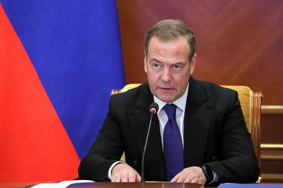 epa11793862 Russian Security Council Deputy Chairman Dmitry Medvedev chairs a meeting focusing on improving the state migration policy at the Gorki state residence outside Moscow, Russia, 26 December 2024.  EPA/EKATERINA SHTUKINA/ SPUTNIK / GOVERNMENT PRESS SERVICE / POOL MANDATORY CREDIT