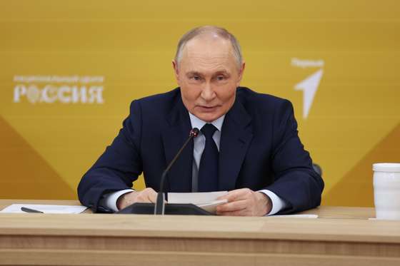 epa11989947 Russian President Vladimir Putin holds a meeting of the supervisory board of the Movement of the First, Russian public-and-state children and youth organisation, at the Russia National Centre in Moscow, Russia, 26 March 2025.  EPA/VYACHESLAV PROKOFYEV/SPUTNIK/KREMLIN POOL MANDATORY CREDIT