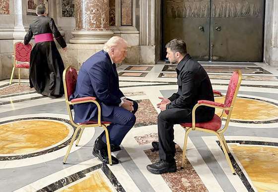 epa12056123 epa12056107 A handout photo made available by the Ukrainian Presidential Press Service shows Ukrainian President Volodymyr Zelensky (R) meeting with US President Donald J. Trump (L) in Saint Peter's Cathedral prior to the funeral Mass of Pope Francis in Saint Peter's Square in Vatican City, 26 April 2025. Pope Francis passed away on Easter Monday, 21 April 2025, at the age of 88. EPA/PRESIDENTIAL PRESS SERVICE HANDOUT HANDOUT HANDOUT EDITORIAL USE ONLY/NO SALES EPA-EFE/PRESIDENTIAL PRESS SERVICE HANDOUT HANDOUT HANDOUT EDITORIAL USE ONLY/NO SALESHANDOUT EDITORIAL USE ONLY/NO SALES