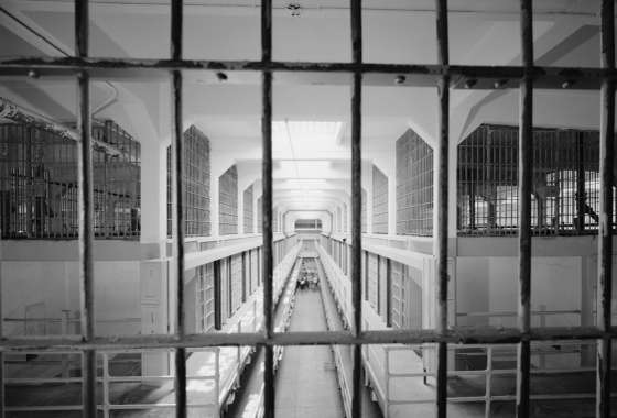 Interior da pris&Atilde;&pound;o em 1986 (fotografia da Biblioteca do Congresso dos EUA)