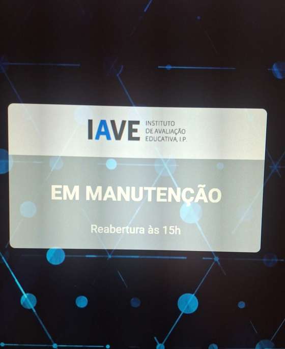 Plataforma de corre&Atilde;&sect;&Atilde;&pound;o de exames nacionais em manuten&Atilde;&sect;&Atilde;&pound;o