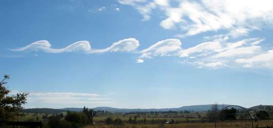 Ubiquitous Kelvin&acirc;Helmholtz instabilities driving plasma mixing on the Sun