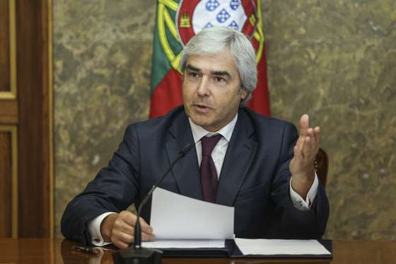 O ministro da Defesa Nacional, Nuno Melo, interv&Atilde;&copy;m durante a cerim&Atilde;&sup3;nia de assinatura do Programa-Quadro de Coopera&Atilde;&sect;&Atilde;&pound;o no Dom&Atilde;&shy;nio da Defesa entre Portugal e Timor-Leste e assinatura do Memorando de Entendimento da Miss&Atilde;&pound;o Portuguesa de Capacita&Atilde;&sect;&Atilde;&pound;o em Timor-Leste, no Minist&Atilde;&copy;rio da Defesa, em Lisboa, 22 de julho de 2026. MIGUEL A. LOPES/LUSA