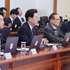 epa13253614 South Korean President Lee Jae Myung (C) presides over a meeting of senior presidential secretaries at Cheong Wa Dae in Seoul, South Korea, 21 September 2026.  EPA/YONHAP / POOL SOUTH KOREA OUT