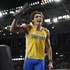 epa13233127 Armand Duplantis of Sweden celebrates with the trophy after winning the men's pole vault final of the World Athletics Ultimate Championship in Budapest, Hungary, 11 September 2026.  EPA/Tibor Illyes HUNGARY OUT