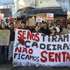Estudantes protestam numa manifestação nacional contra o aumento das propinas, face à proposta inscrita no Orçamento do Estado para 2027 de descongelamento do aumento das propinas a partir do ano letivo 2027/2028, em frente à sede do Governo, Campus XXI, em Lisboa, 21 de outubro de 2026. ANTONIO PEDRO SANTOS/LUSA