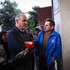 O secretário-geral do Partido Comunista Português (PCP), Paulo Raimundo (C), durante uma ação de contacto com utentes do Centro de Saúde do Olival, em Agualva-Cacém no âmbito das jornadas parlamentares centradas nos direitos das crianças e dos pais sob o lema “Crianças e Pais com Direitos - Portugal com futuro”, em Sintra, 01 de outubro de 2026. RODRIGO ANTUNES/LUSA