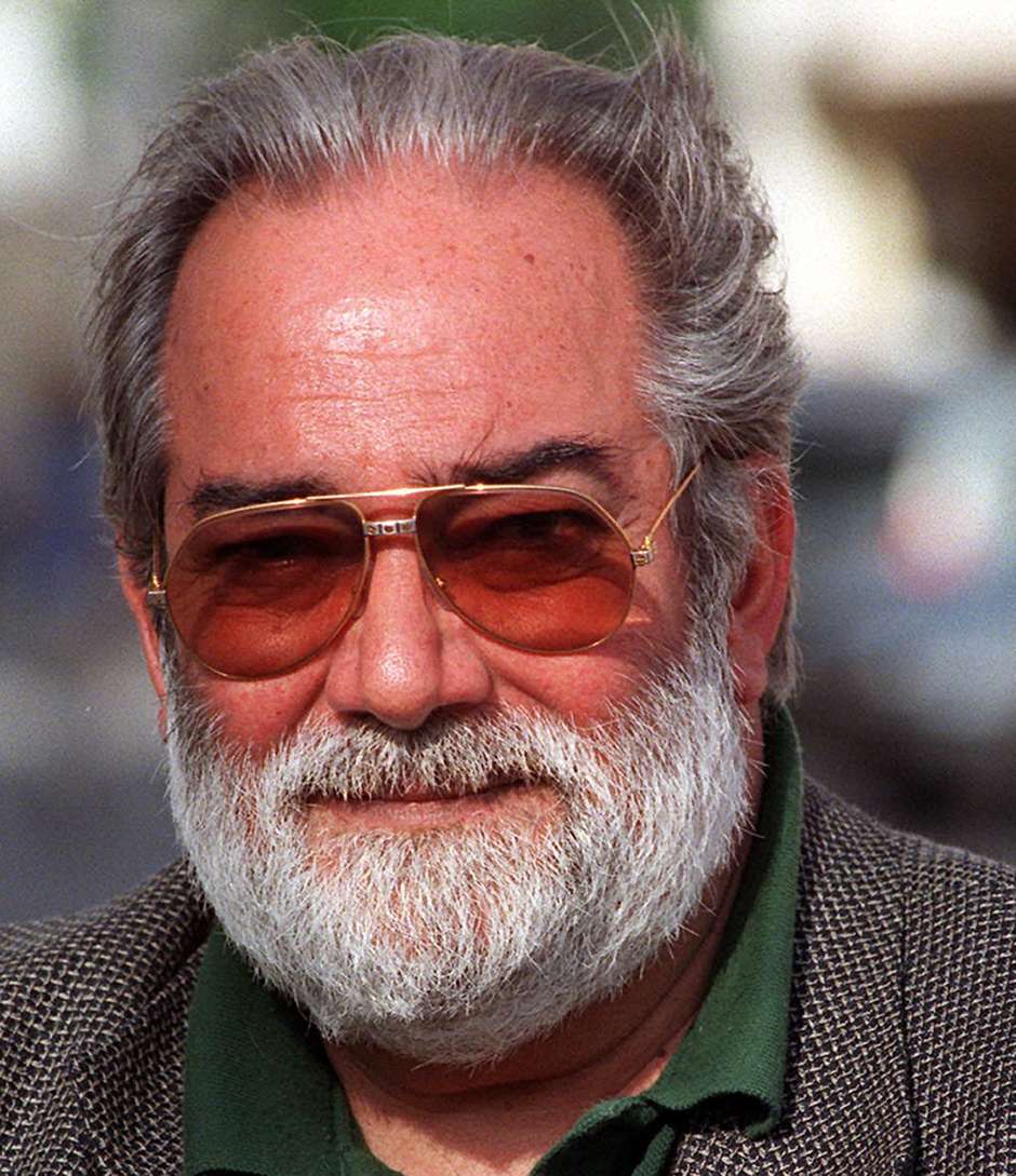 Fotografia de arquivo datada de 16 de maio de 1999, do escritor e jornalista Joaquim Letria, que morreu hoje, aos 82 anos, em Lisboa, 16 de outubro de 2026. MANUEL DE ALMEIDA/LUSA