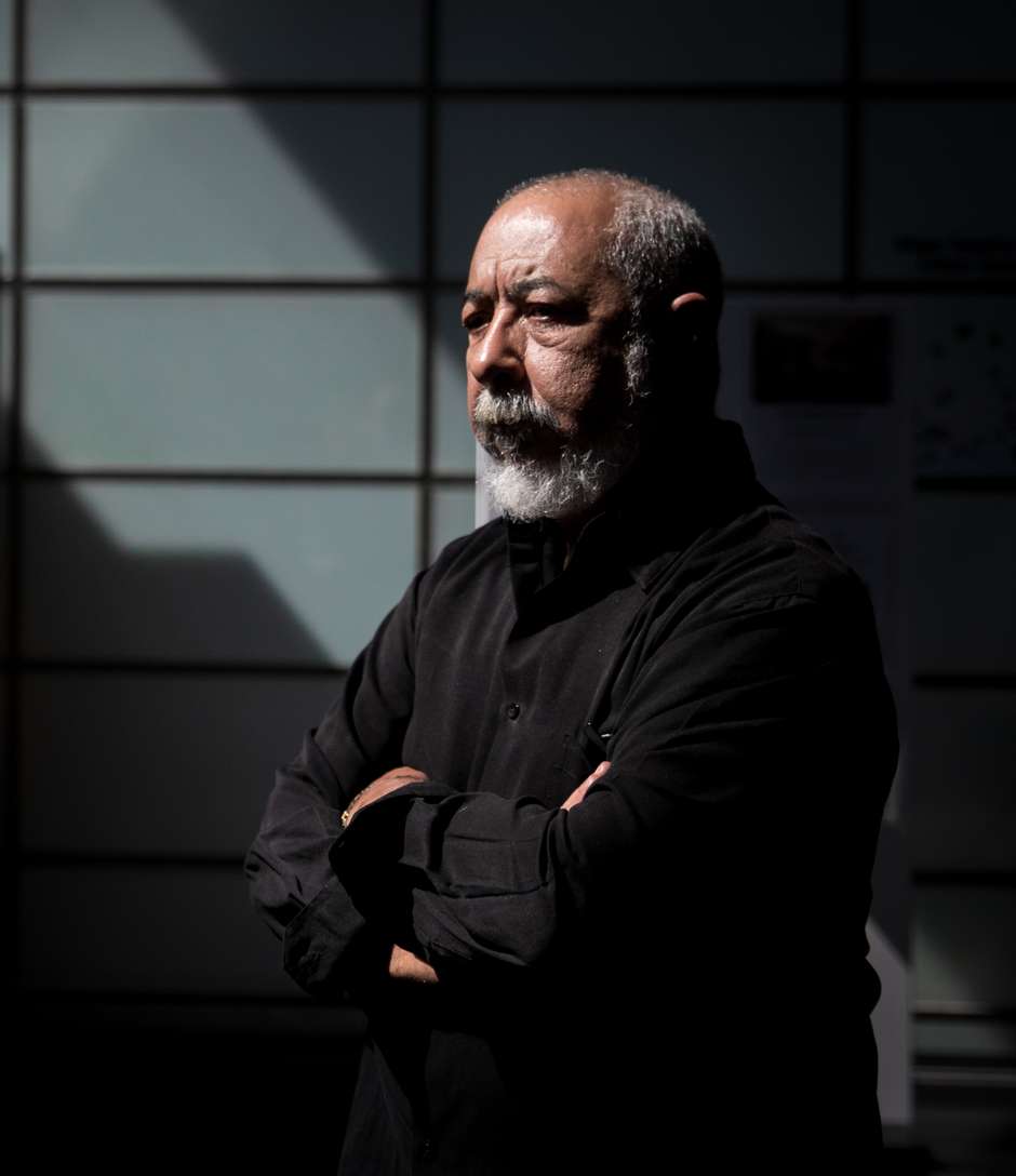 Entrevista ao Observador ao escritor Leonardo Padura. Natural de Cuba, já trabalhou como guionista, jornalista e crítico, mas ficou conhecido pelos seus romances policiais. 4 de Maio de 2022 Alcântara, Lisboa TOMÁS SILVA/OBSERVADOR