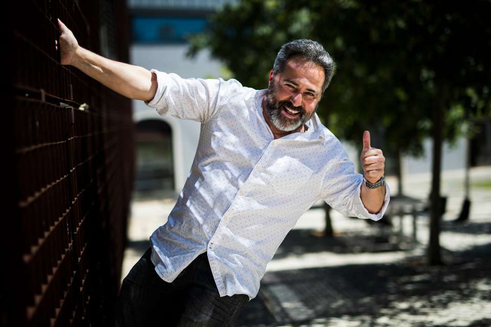 Entrevista com Vitor Emanuel, ator, a propósito do tema da saúde mental, na Cidadela de Cascais. Cascais, 28 de Junho de 2022. FILIPE AMORIM/OBSERVADOR