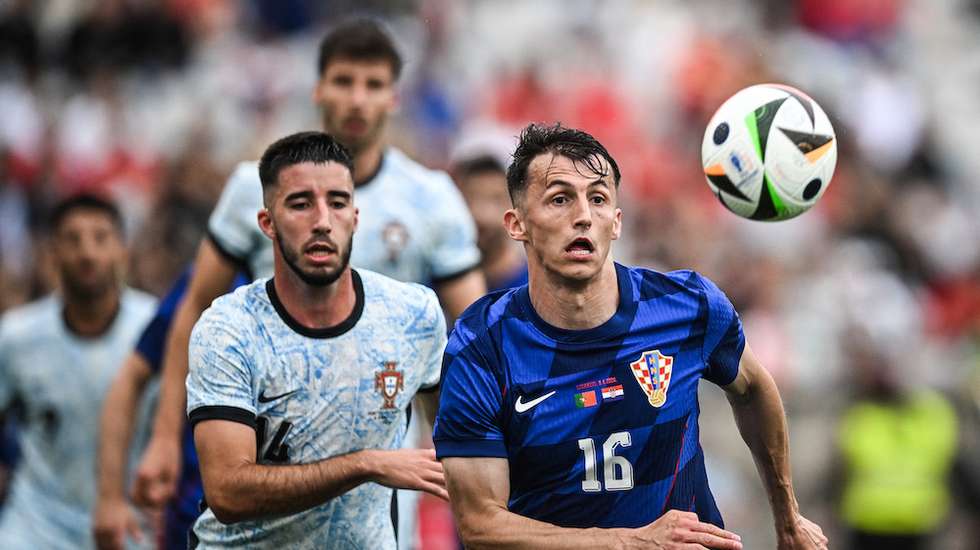Gonçalo Inácio foi titular ao lado de Rúben Dias no eixo defensivo português
