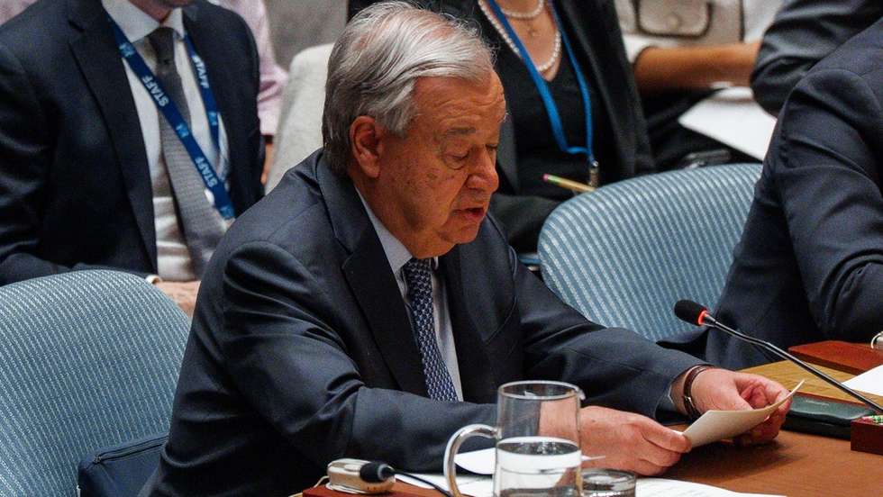epa12785750 Secretary-General of the United Nations Antonio Guterres (C) speaks during an emergency session of UN Security Council on Iran in New York, New York, USA, 28 February 2026, following joint Israel-US military strikes targeting multiple locations in Iran in the early hours of 28 February 2026.  EPA/OLGA FEDOROVA