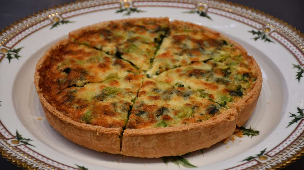 O site oficial da realeza já partilhou a receita completa da "quiche da coroação" de Carlos III.