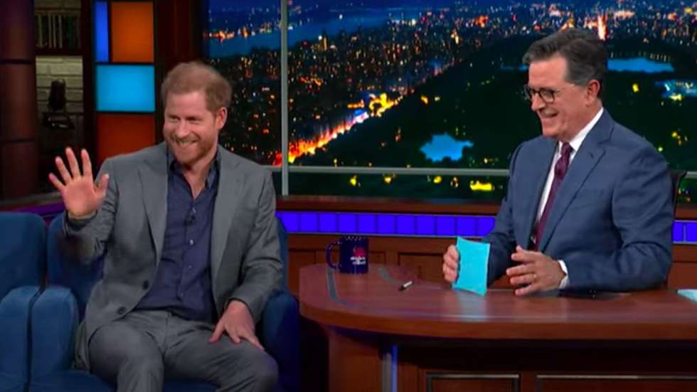 Harry marcou presença no programa de Stephen Colbert na noite de terça-feira, 10 de janeiro.