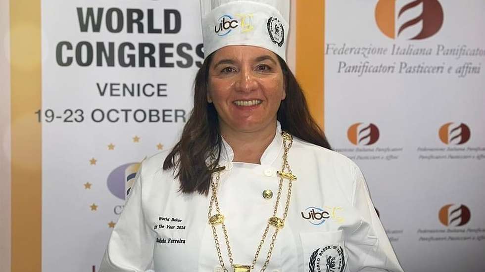 Tendo como foco a sustentabilidade e a inovação, sem colocar de lado a tradição, Elisabete Ferreira aposta em criar na Pão de Gimonde opções de pão saudáveis — com recurso a farinhas de beterraba e de cenoura