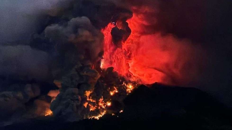 A ilha onde a erupção vulcânica ocorreu é hoje um território disputado entre a Rússia e o Japão