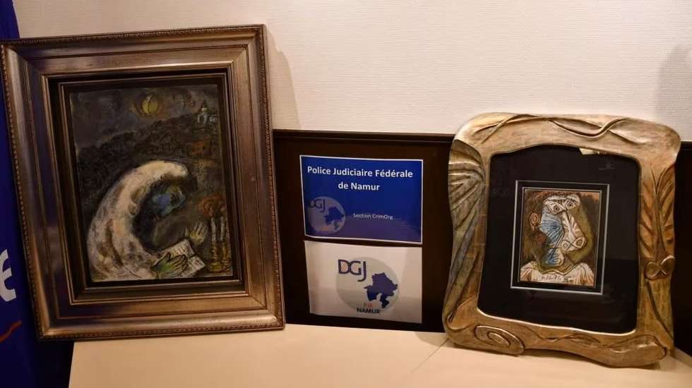 A polícia federal belga encontrou as duas obras roubadas em 2010 em Namur, na Bélgica.