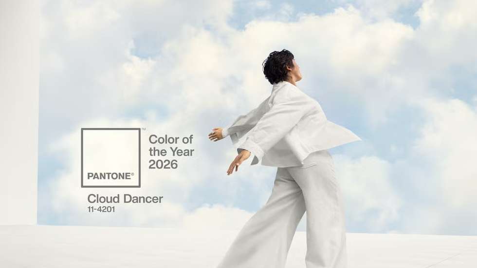 A Cloud Dancer é a cor do ano de 2026 e vem substituir o castanho Mocha Mousse