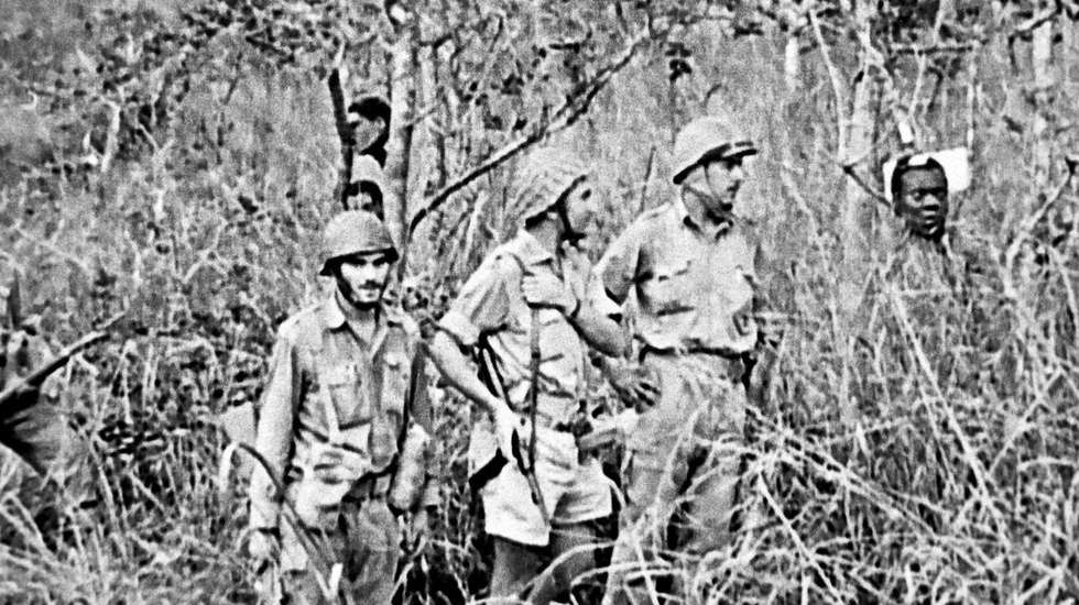 Em "Cartas da Guerra (61-74)", Ricardo Correia parte de um lugar autobiográfico: o pai esteve na Guiné-Bissau e escrevia sempre à mãe