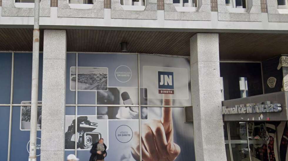 A torre foi a terceira redação dos trabalhadores daquele jornal, que se mudaram para estas instalações em 1970