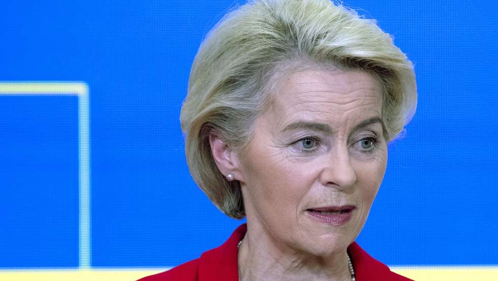 epa10948794 President of the European Commission Ursula von der Leyen attends a press conference in Skopje, Republic of North Macedonia, 30 October 2023. The President of the European Commission arrived for a two-days official visit to North Macedonia.  EPA/GEORGI LICOVSKI