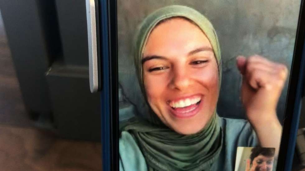 "Com a Mão na Alma, Caminha", da iraniana Sepideh Farsi