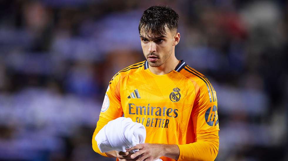O jovem central foi recentemente convocado pela primeira vez para a seleção de Espanha