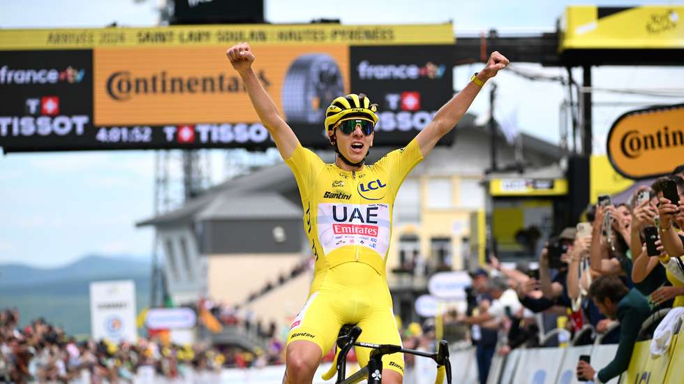 O ciclista da Emirates atacou a cerca de quatro quilómetros da meta