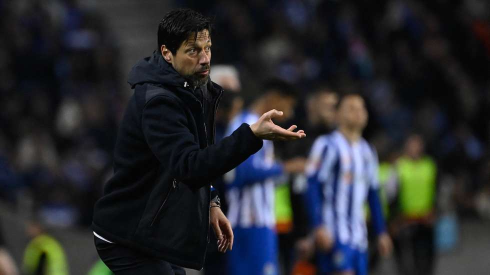 O treinador do FC Porto voltou a apostar na titularidade de Mora, que marcou e assistiu