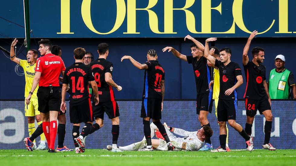 Os jogadores do Barcelona e do Villarreal perceberam rapidamente que a lesão de Ter Stegen era grave