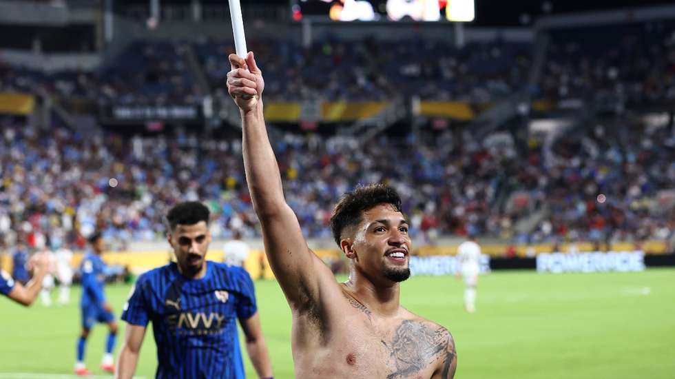 Marcos Leonardo, avançado que foi vendido pelo Benfica ao Al Hilal no início da temporada, bisou e carimbou em definitivo o triunfo dos sauditas frente ao Manchester City